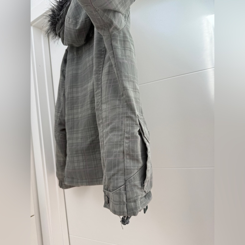 Empyre Gray Plaid Snowboard Ski Jacket Faux Fur Hood | Size L - Picture 10 of 13